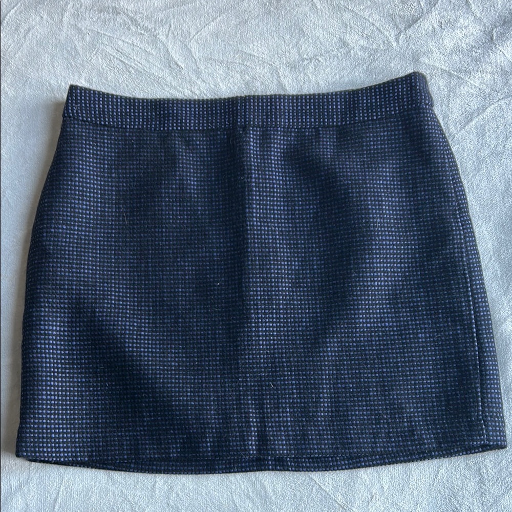 GAP Wool Blend Navy Blue and Black Plaid Tweed Tapestry Mini Skirt - Size 8